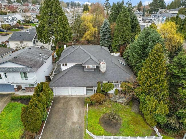 2027 Saskatchewan Avenue, House other with 4 bedrooms, 3 bathrooms and 4 parking in Port Coquitlam BC | Image 2