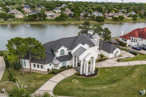 656 Timbercrest Cir, Highland Village, TX, 75077-6409 | Card Image