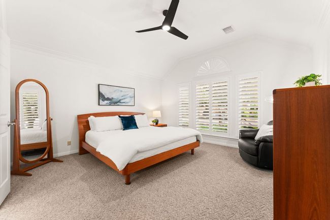10808 Redmond Rd, House other with 4 bedrooms, 2 bathrooms and 4 parking in Austin TX | Image 12