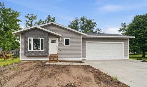 206 E. Miranda Street, Shell Rock, IA, 50670 | Card Image