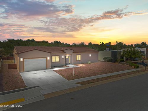 1960 S San Vincent Drive, Green Valley, AZ, 85614 | Card Image