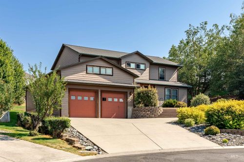 1933 Fletcher Pl, Moscow, ID, 83843-2486 | Card Image