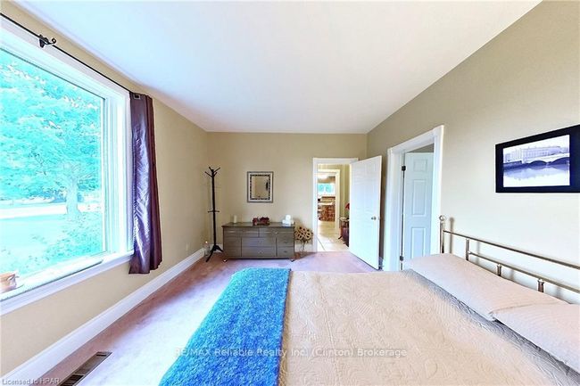 75551 Bluewater Highway, Home with 4 bedrooms, 1 bathrooms and 10 parking in Huron ON | Image 10