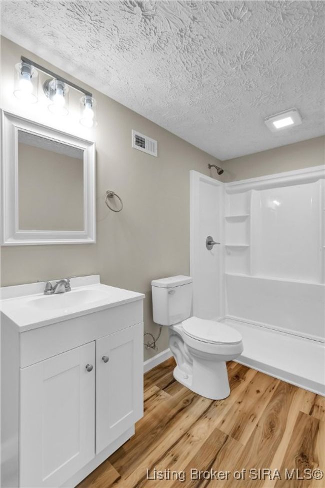 1801 Cliffwood Ct, Home with 4 bedrooms, 3 bathrooms and null parking in New Albany IN | Image 35