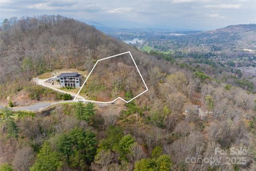 32 Grovepoint Way, Asheville, NC, 28804-0138 | Card Image