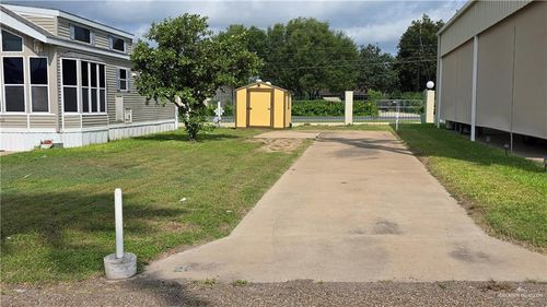 2412 Bobolink Circle W, Palmview, TX, 78572 | Card Image