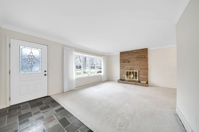 Living Rm from hallway Beautiful entry door | Image 4