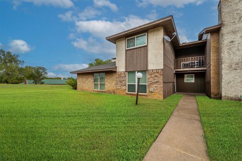 309-1402 S Carrier Pkwy, Grand Prairie, TX, 75051-2809 | Card Image