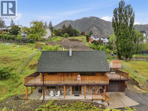 1135 Clearview Dr, Kamloops, BC, V2C5E6 | Card Image