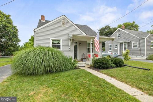 2518 Northland Ave, YORK, PA, 17406-3123 | Card Image