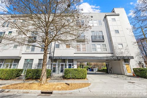 918 Westmere Ave, Charlotte, NC, 28208-5326 | Card Image