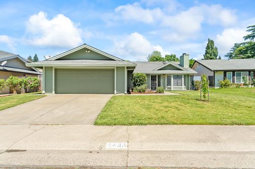 4433 Galbrath Dr, Sacramento, CA, 95842-4117 | Card Image