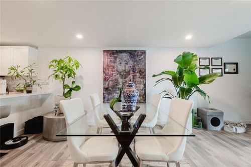 27-3745 Ne 171st St, North Miami Beach, FL, 33160-3059 | Card Image