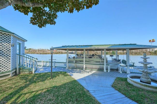 Plenty of room to roam and entertain | Image 35