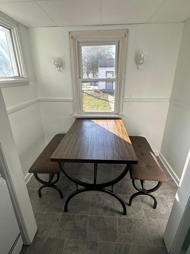 Eat in breakfast nook.jpg | Image 5
