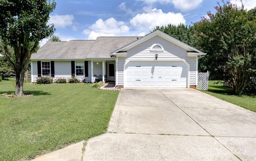 2936 Walsingham Ct, Matthews, NC, 28105-7573 | Card Image