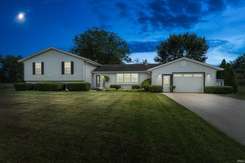 20630 County Road 20, Goshen, IN, 46528-8302 | Card Image