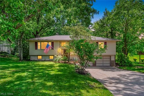 295 Hillsdale Cir, Wadsworth, OH, 44281-1086 | Card Image