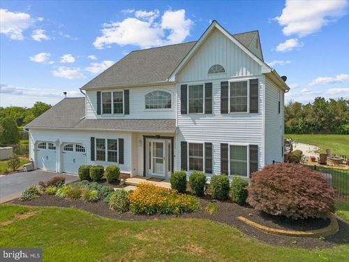 305 Briarwood Ln, Swedesboro, NJ, 08085-3138 | Card Image