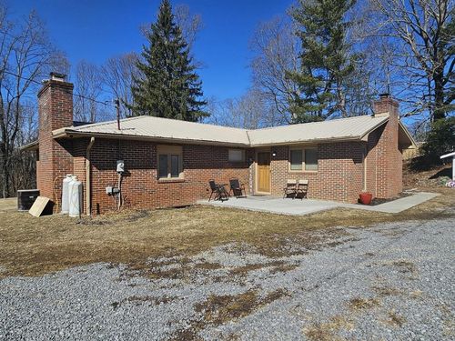 243 Southview St, Pounding Mill, VA, 24637-4336 | Card Image