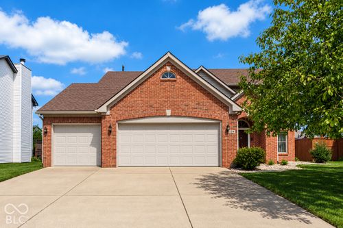 1224 Knapps Ct, Greenwood, IN, 46142-1896 | Card Image