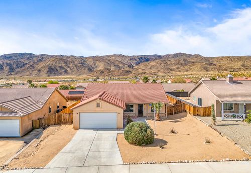 71557 Valle Vista Rd, Twentynine Palms, CA, 92277 | Card Image