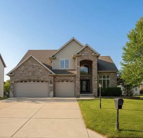 9187 Michigan Dr, Crown Point, IN, 46307 | Card Image