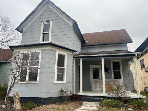 306 Carter Ave, Harriman, TN, 37748-2407 | Card Image