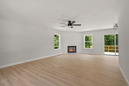 9 Lyman Lake Rd, Lyman, SC, 29365-9539 | Card Image