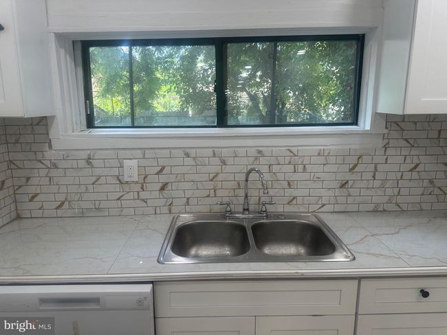 401 S 6 Th St, Home with 4 bedrooms, 1 bathrooms and null parking in DARBY PA | Image 19