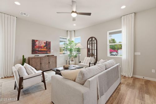 134 W Holcomb Lane, Phoenix, AZ, 85003 | Card Image