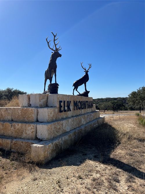 58 Red Stag Lane, Pipe Creek, TX, 78063 | Card Image