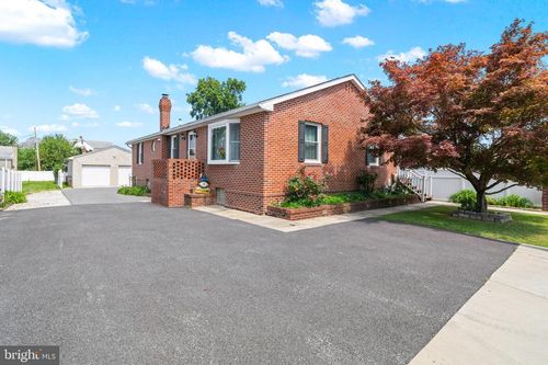 402 Delaware Ave, BALTIMORE, MD, 21221-6804 | Card Image