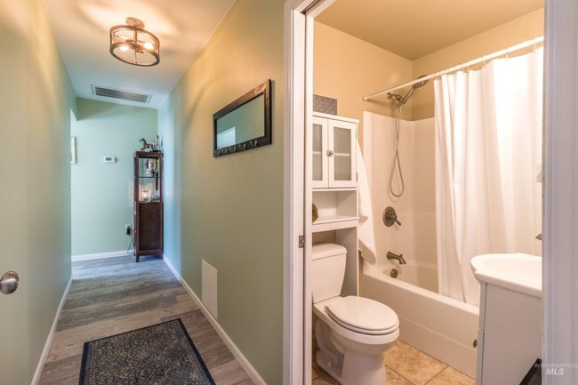 305 3 Rd St, House other with 2 bedrooms, 2 bathrooms and null parking in Juliaetta ID | Image 25