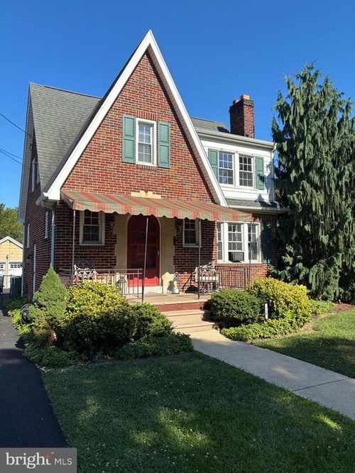 115 N Findlay St, YORK, PA, 17402-2304 | Card Image