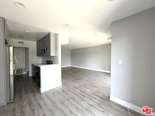 301-711 Orange Grove Ave, South Pasadena, CA, 91030-2431 | Card Image