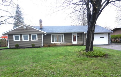 3988 Staley Dr, Hamburg, NY, 14075-4442 | Card Image