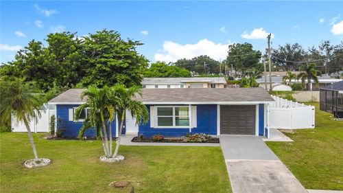 3095 Pinetree St, PORT CHARLOTTE, FL, 33952-6544 | Card Image