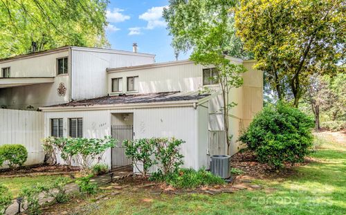 7900 Horse Chestnut Ln, Charlotte, NC, 28277-9810 | Card Image