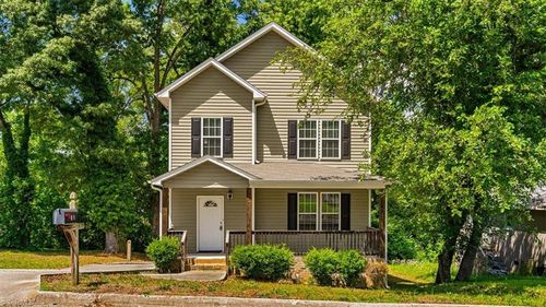 810 Mobile St, High Point, NC, 27260-7443 | Card Image