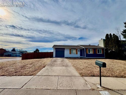 886 Badger Dr, Colorado Springs, CO, 80916-2007 | Card Image