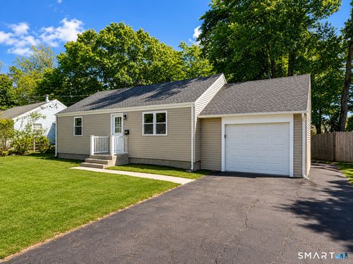 127 Shadycrest Dr, East Hartford, CT, 06118-2743 | Card Image
