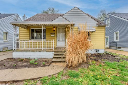 26308 Culver St, Saint Clair Shores, MI, 48081-3332 | Card Image