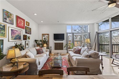 apt-440-696 Mowbray Arch, Norfolk, VA, 23507-1841 | Card Image