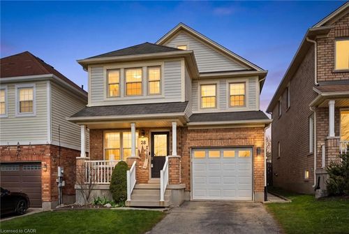 28 Griffiths Ave, Cambridge, ON, N1P1J7 | Card Image