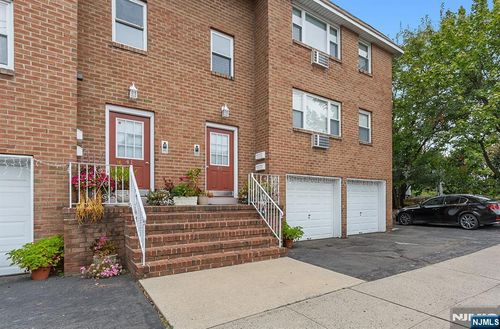 41 Hobart Pl, Garfield, NJ, 07026-3139 | Card Image