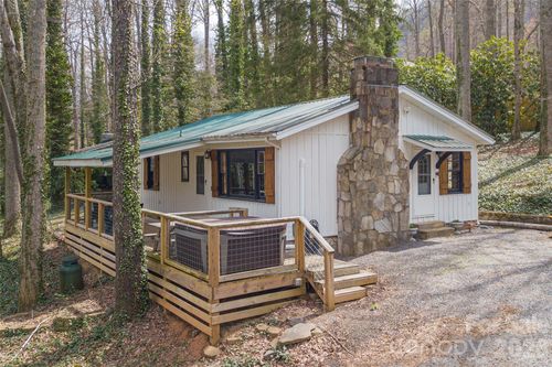 147 Azalea Dr, Maggie Valley, NC, 28751-7691 | Card Image