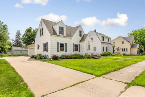 215 Plainview St, Owatonna, MN, 55060-3236 | Card Image