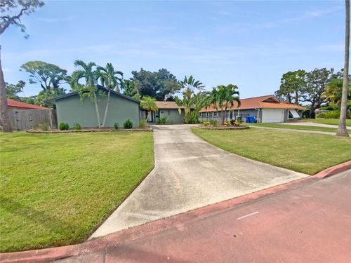 7019 10th St S, ST PETERSBURG, FL, 33705-6101 | Card Image