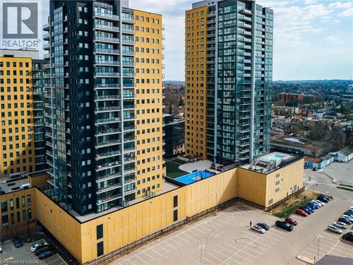 708-104 Garment St, Kitchener, ON, N2G0C8 | Card Image
